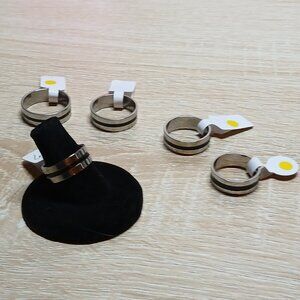 NWOT Silver Tone with Black Stripe Stainless Steel Ring Fashion Jewelry #26